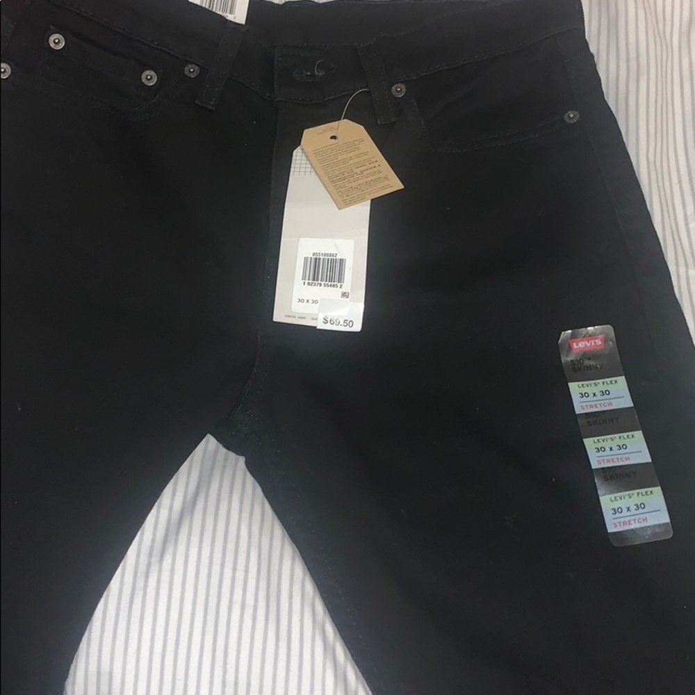 LEVIS SKINNY 30x30  BRAND NEW WITH TAGS